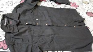 BLACK SHIRT