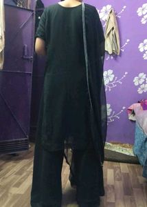 Black Suit With Duppatta