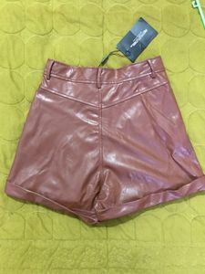 Highwaisted Faux Leather Shorts Waist 26-28