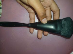 NYX Professional Makeup contour Brush