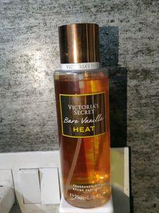 Victoria Secret Bare Vanilla Heat 🥭Body Mist