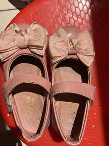 Girls Pink Bow Shoes Size 7
