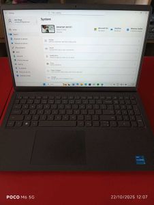 Dell Laptop 💻 8 556 storage very reliable