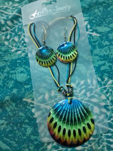 Brand New Shell Jewellery Set