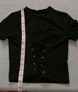 URBANIC Women&#39;s Cross Tie-up Top