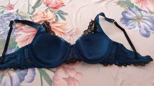 Branded Padded Velvet Bra..32D
