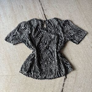 Black and White Abstract Puff-Sleeve Top