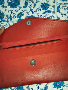 Red Trending Wallet