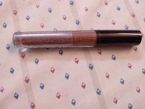 NYX  full color slip tease lip oil