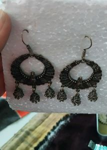 2 Set Of Earing