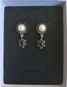 Pearl Drop Earrings