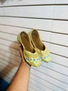 ETHNIC MUSTARD PUNJABI JUTTI ✨ 💛