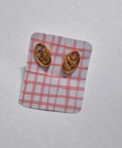 Gold Tone Oval Earrings