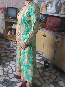 Banarasari Coat Brings Royal Look To The Attire