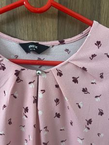 Max Brand Sleeveless Tops