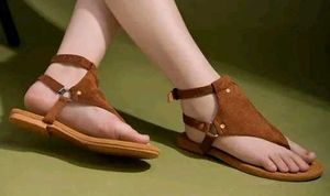 👍🏻Branded Ankle Strap Flat Sandal For Women&#39;s 😎