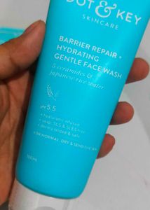 Dot & Key Face Wash