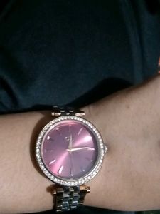 DRESS BERRY WATCH NO 2211556