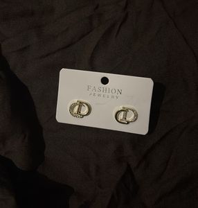 Alphabet Artificial Jewellery - Stud