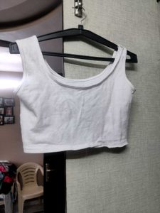 BLACK AND WHITE TANK TOP COMBO