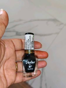 The dazzler liquid eyeliner