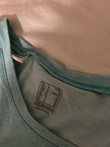 DECATHLON original RYI T-shirt