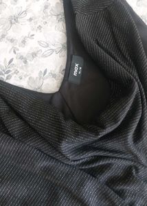 Black Solid Bodycon Dress