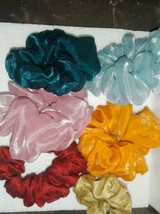 Hand Made Scrunchies ✨🥰