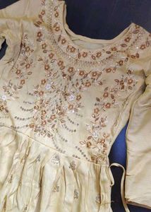 Naira Cut Kurta For Women ( Size -S )