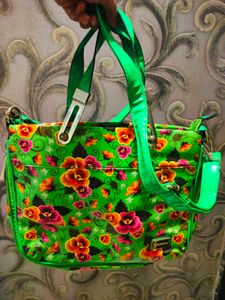 Lovely Green 💚 Floral Vintage Print Handbag 👜