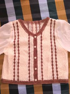 Lace Detail Cropped Cardigan