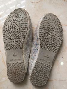 Shimmer Traditional Ballies..