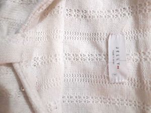Coquette core White Top With Pearls