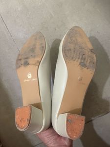 Off white Pumps