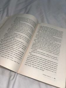 It Ends With Us By Colleen Hoover