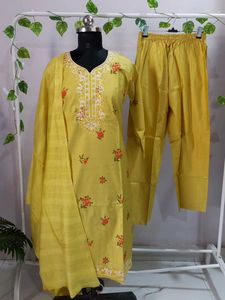 New suit set in yellow shade  💛