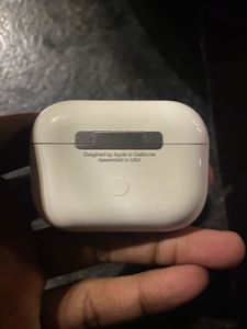 Apple 2nd Generation Aipodes