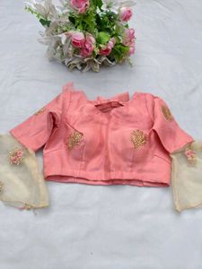Cream And Peach Saree