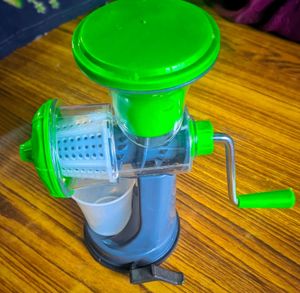 Portable Hand Juicer (Brand New)