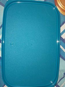 Lunch Box Tupperware New