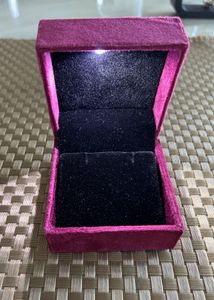 LED Light Earrings Box!