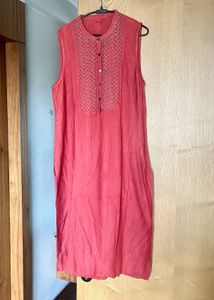 Sleveless Kurta From W
