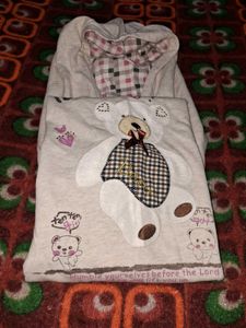 Sale 🎊🎆🎄🎉Cute Bear Graphic Hoodie