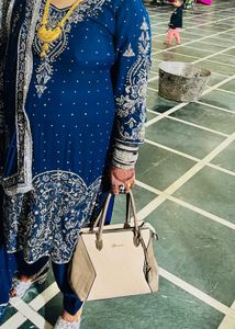 Heavy Embroidery Suit Salwar With Dupatta.