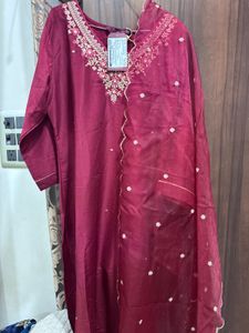 Elegant Embroidered Kurta Set