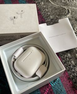 Apple AirPods Pro 2nd Gen