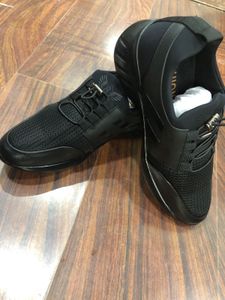 Stylish Black Sneakers For Kids Size UK 7