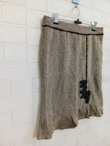 Elegant Skirt with Floral Detail