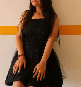 The PERFECT BLACK DRESS YOU NEED!