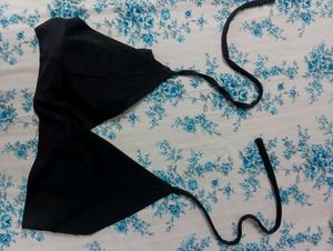 Sleeveless Black Crop Top